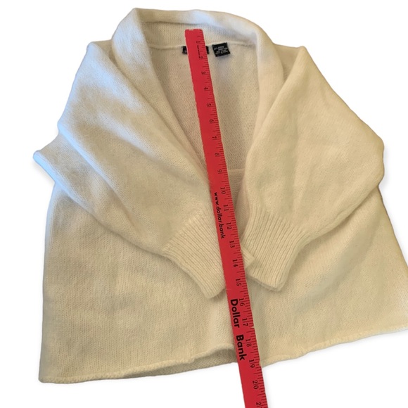 Moda International Angora Rabbit Fur Shrug - Picture 4 of 6